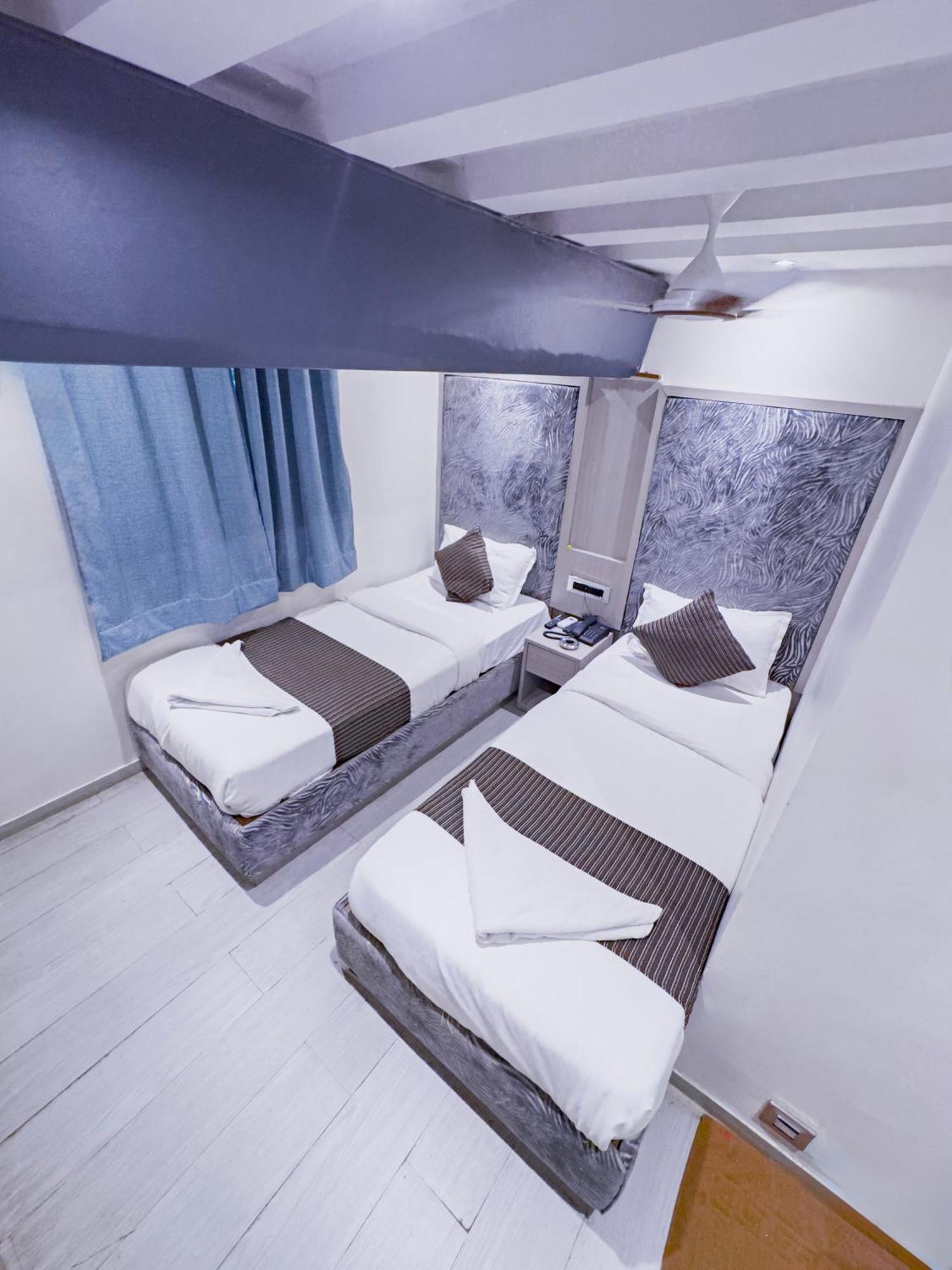 Hotel Winton มุมไบ ภายนอก รูปภาพ