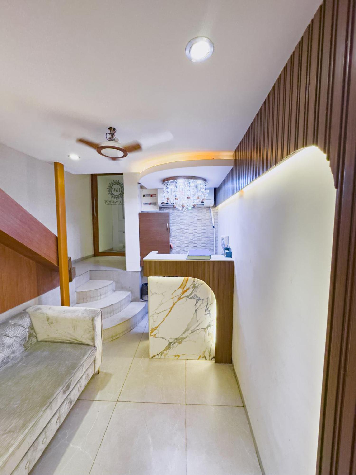 Hotel Winton มุมไบ ภายนอก รูปภาพ