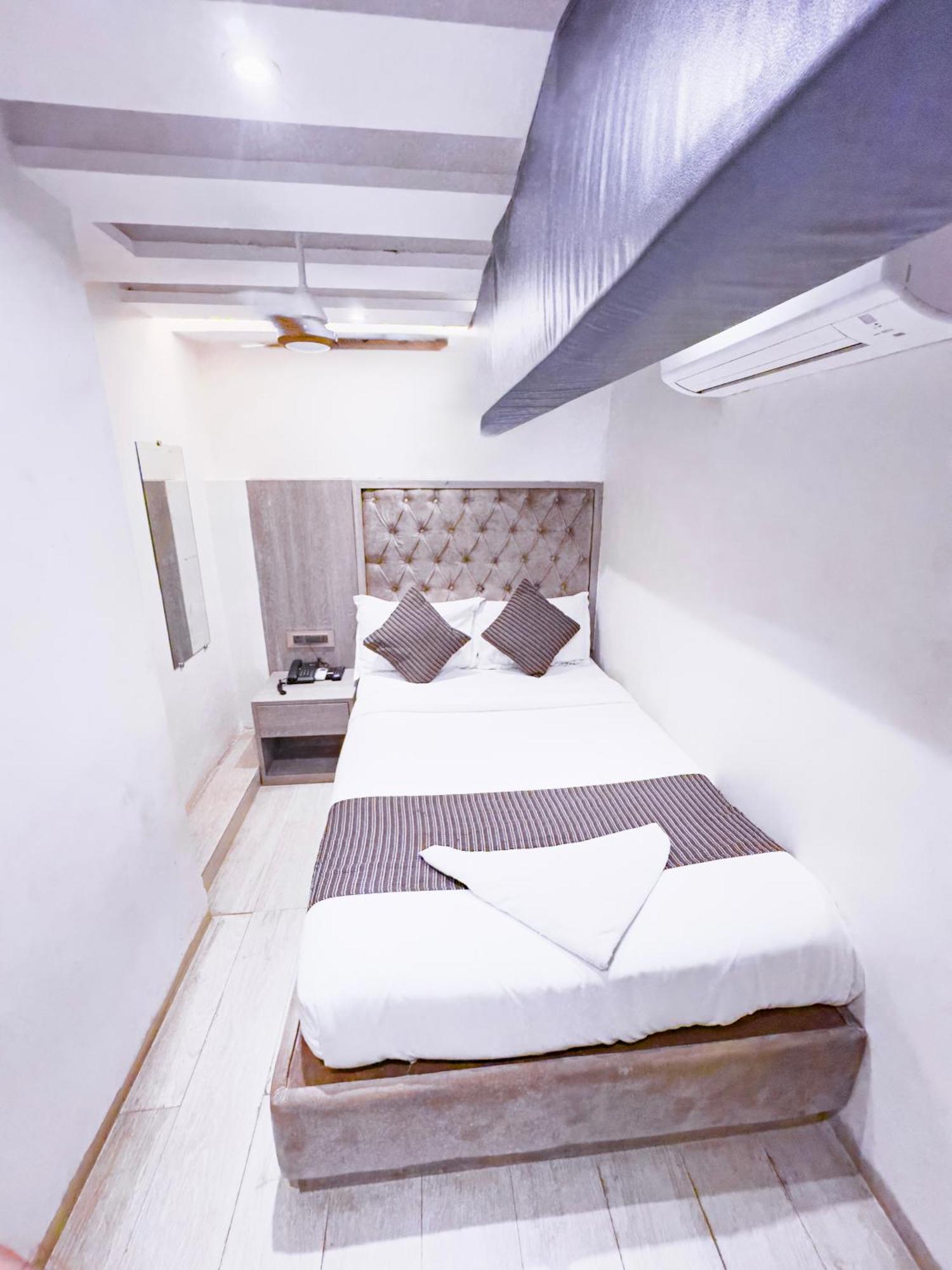Hotel Winton มุมไบ ภายนอก รูปภาพ
