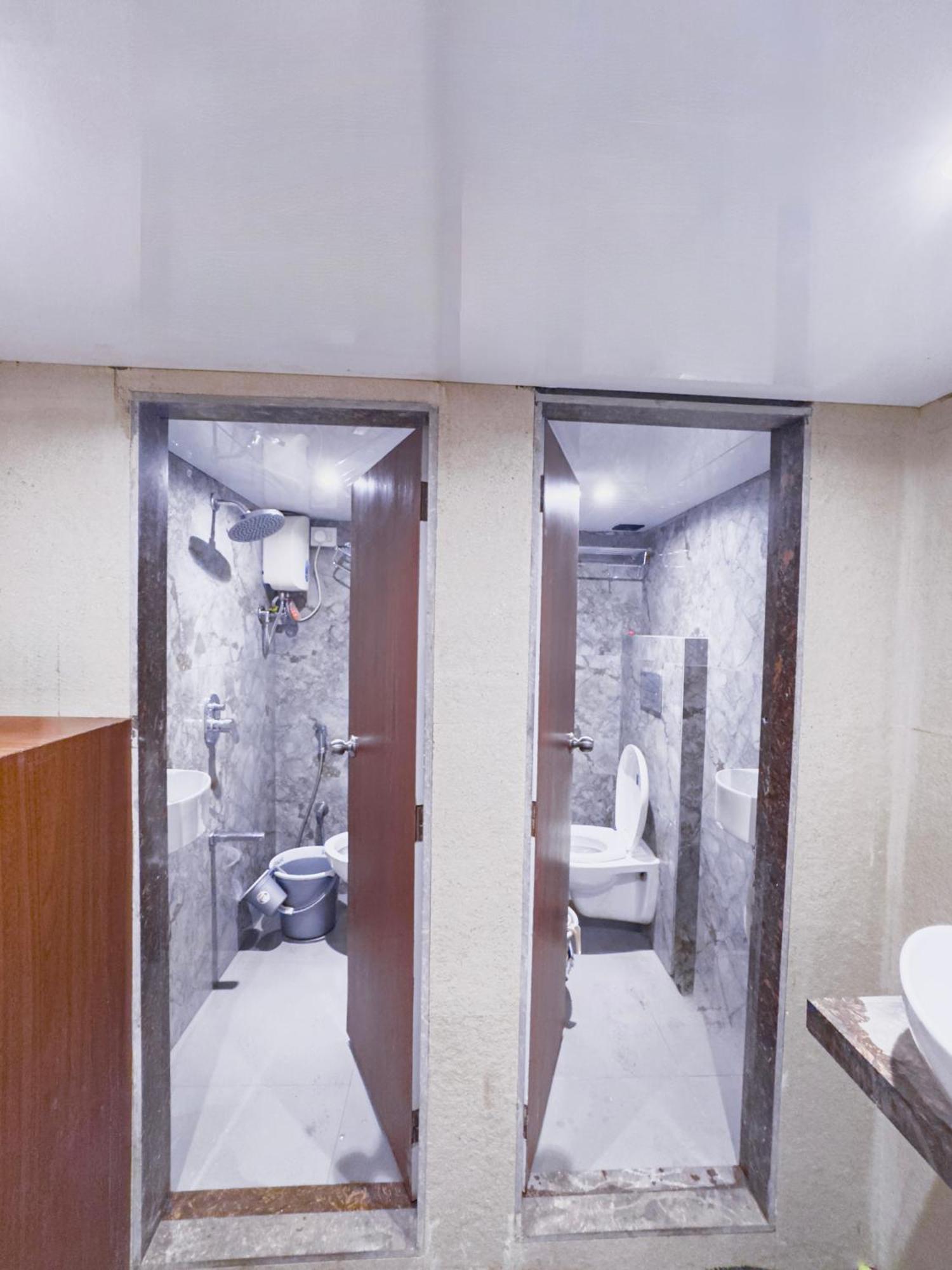 Hotel Winton มุมไบ ภายนอก รูปภาพ