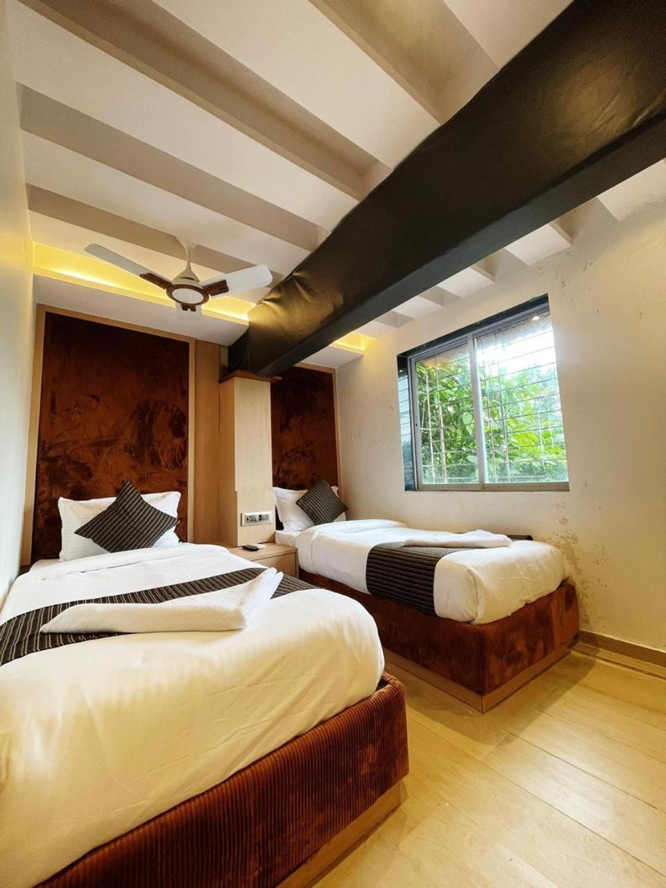 Hotel Winton มุมไบ ภายนอก รูปภาพ